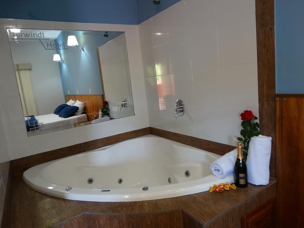 Terwindt Hotel Encarnación Dış mekan fotoğraf